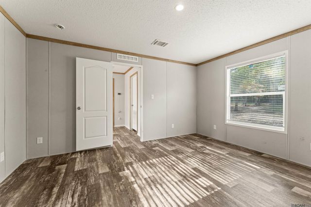 8472 Shaffett Ln, Ethel, LA 70730