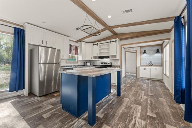 8472 Shaffett Ln, Ethel, LA 70730