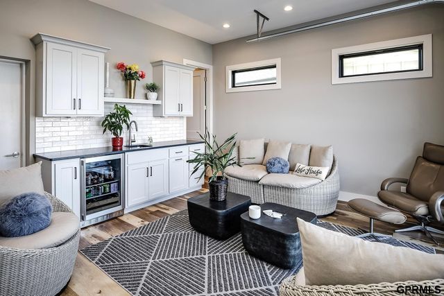 28420 Laurel Circle, Valley, NE 68064