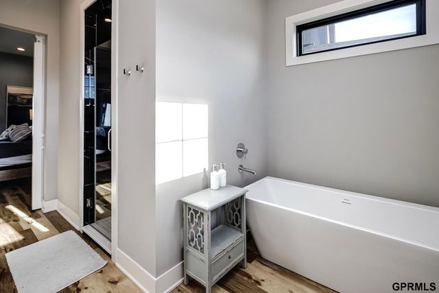 28420 Laurel Circle, Valley, NE 68064