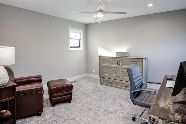 28420 Laurel Circle, Valley, NE 68064