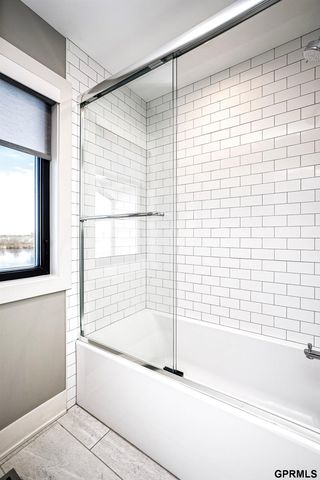 28420 Laurel Circle, Valley, NE 68064