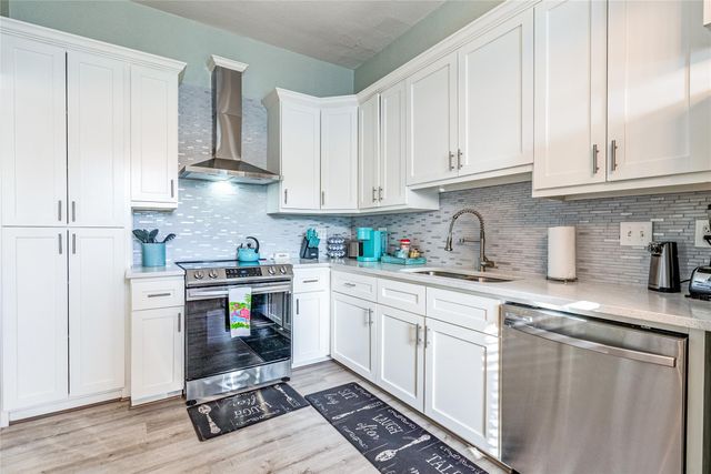 1208 Avenue K, Galveston, TX 77550