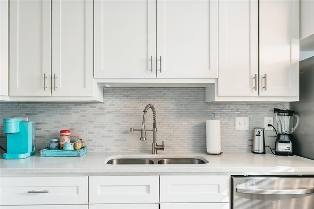 1208 Avenue K, Galveston, TX 77550