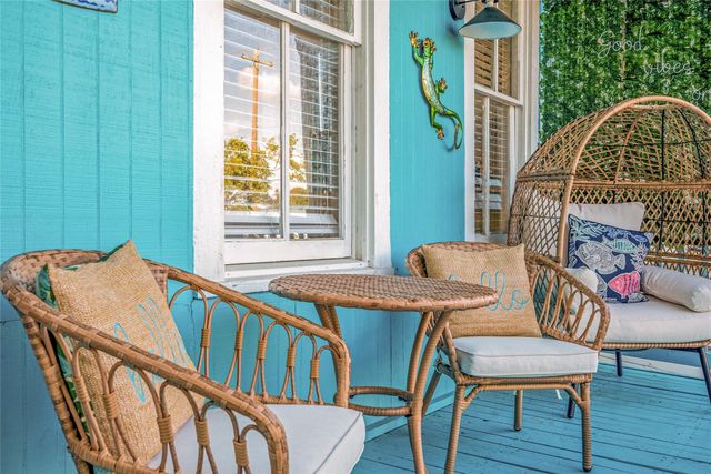 1208 Avenue K, Galveston, TX 77550