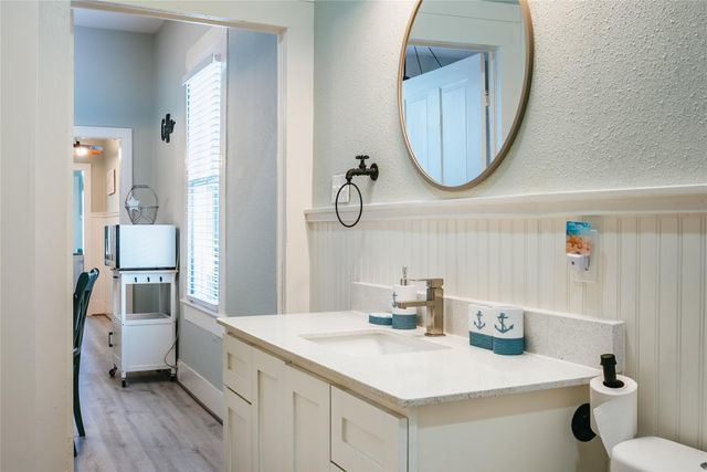 1208 Avenue K, Galveston, TX 77550