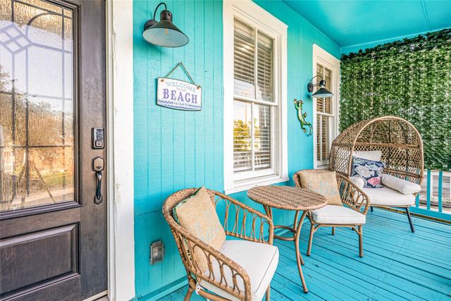 1208 Avenue K, Galveston, TX 77550