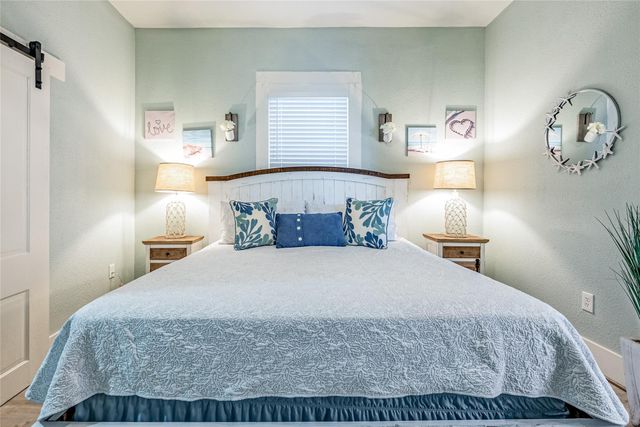 1208 Avenue K, Galveston, TX 77550