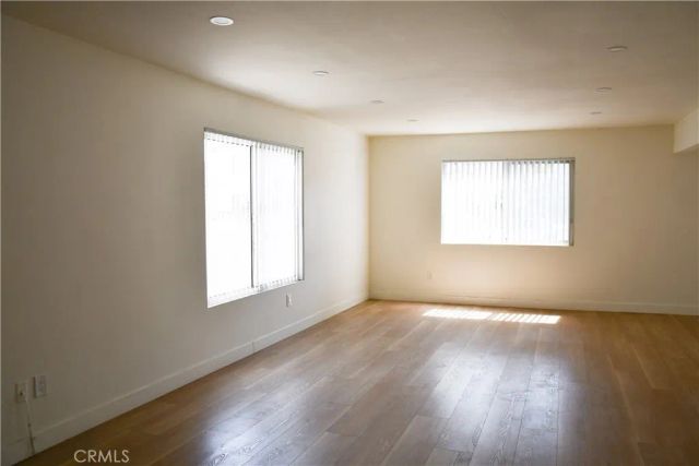 994 Valencia 102, Costa Mesa, CA 92626