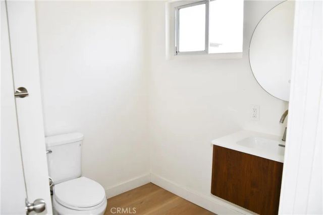 994 Valencia 102, Costa Mesa, CA 92626