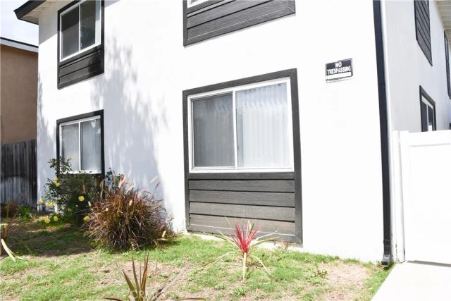994 Valencia 102, Costa Mesa, CA 92626