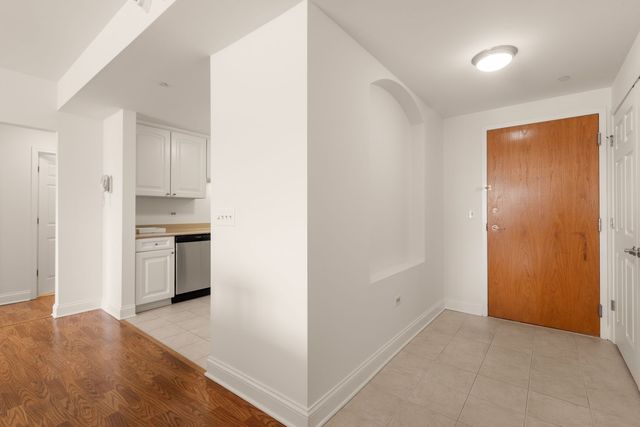 125 N Buffalo Grove Road 104, Buffalo Grove, IL 60089