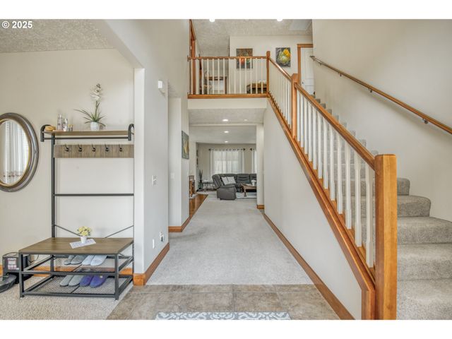 2459 Sw SANDLEWOOD Ln, Gresham, OR 97080