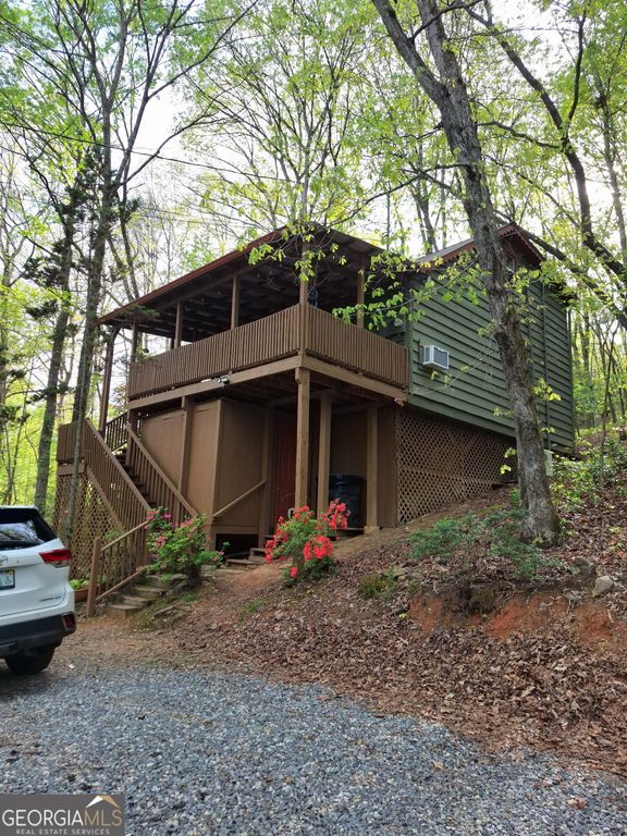 49 Persimmon Drive, Sautee Nacoochee, GA 30571