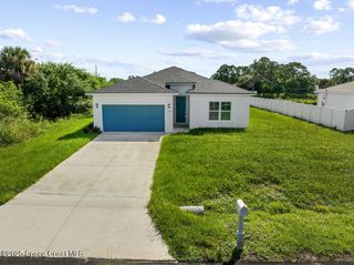 529 Tejon Avenue SW, Palm Bay, FL 32908