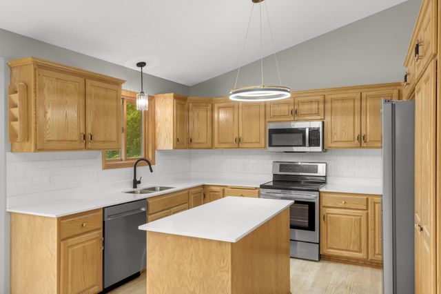 7924 Palmgren Avenue NE, Otsego, MN 55330