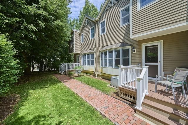 31 Angela Lane 31, Watertown, MA 02472