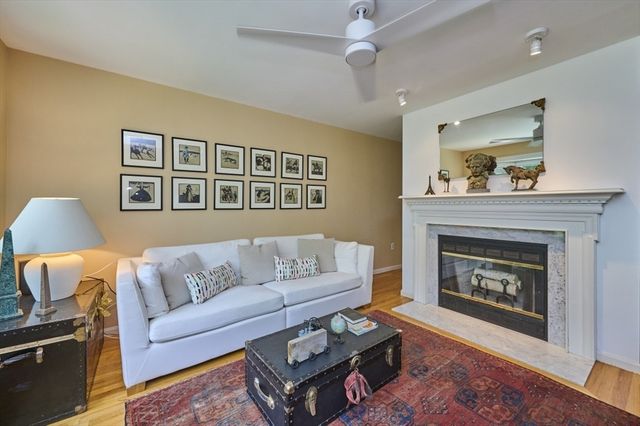 31 Angela Lane 31, Watertown, MA 02472