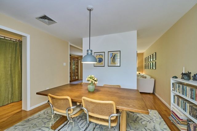 31 Angela Lane 31, Watertown, MA 02472