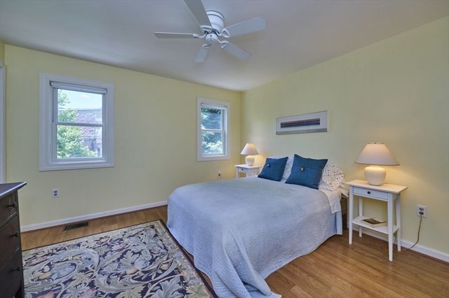 31 Angela Lane 31, Watertown, MA 02472