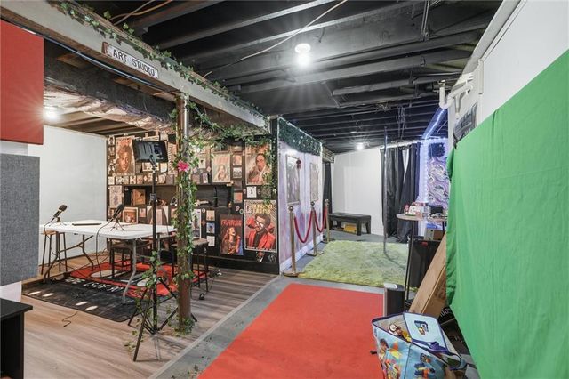 1101 W 25th Terrace S, Independence, MO 64052