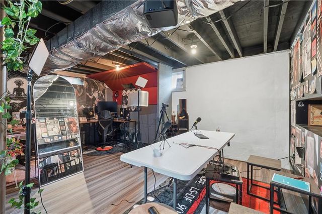 1101 W 25th Terrace S, Independence, MO 64052