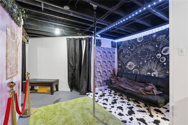 1101 W 25th Terrace S, Independence, MO 64052