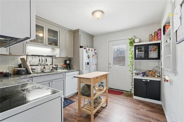 1101 W 25th Terrace S, Independence, MO 64052