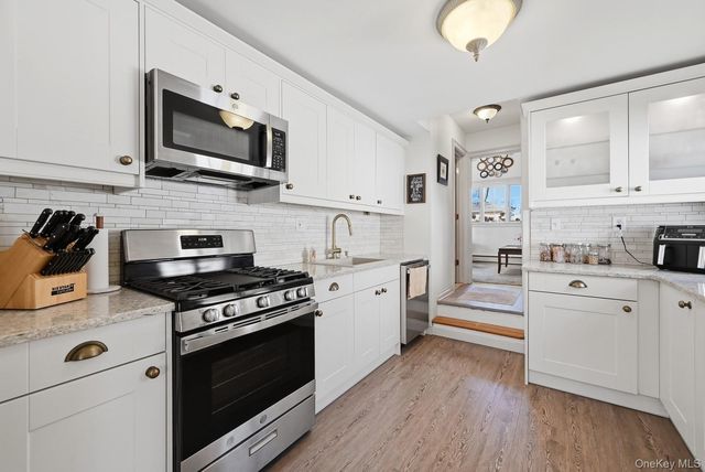 628 Peter Paul Drive, West Islip, NY 11795