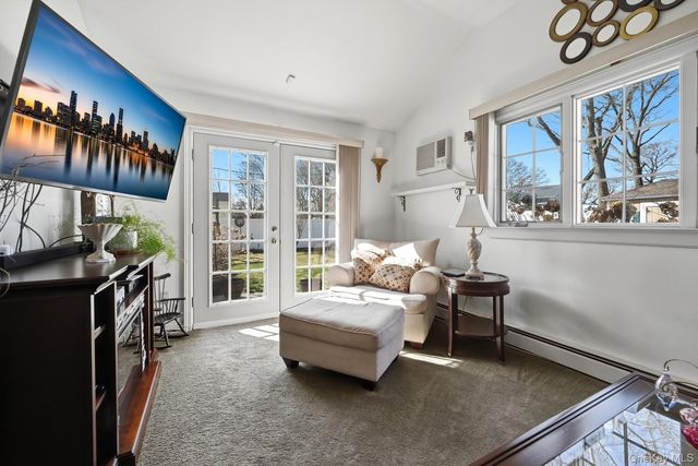 628 Peter Paul Drive, West Islip, NY 11795