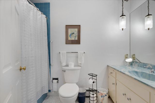 175 Hickory Hill Circle, Osterville, MA 02655