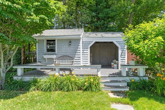 175 Hickory Hill Circle, Osterville, MA 02655