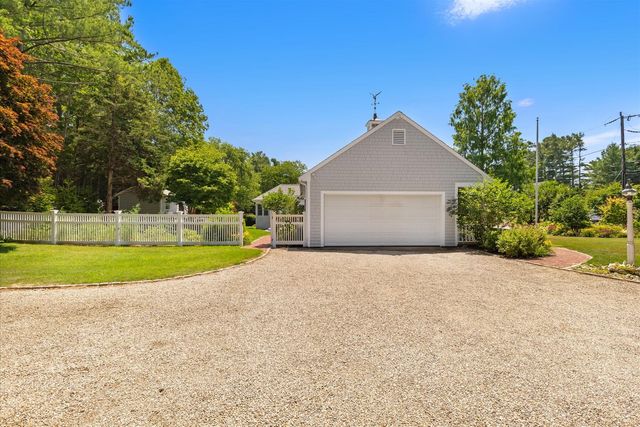 175 Hickory Hill Circle, Osterville, MA 02655