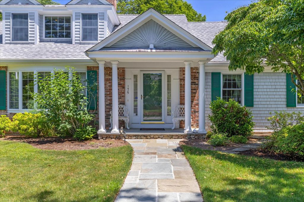 175 Hickory Hill Circle, Osterville, MA 02655
