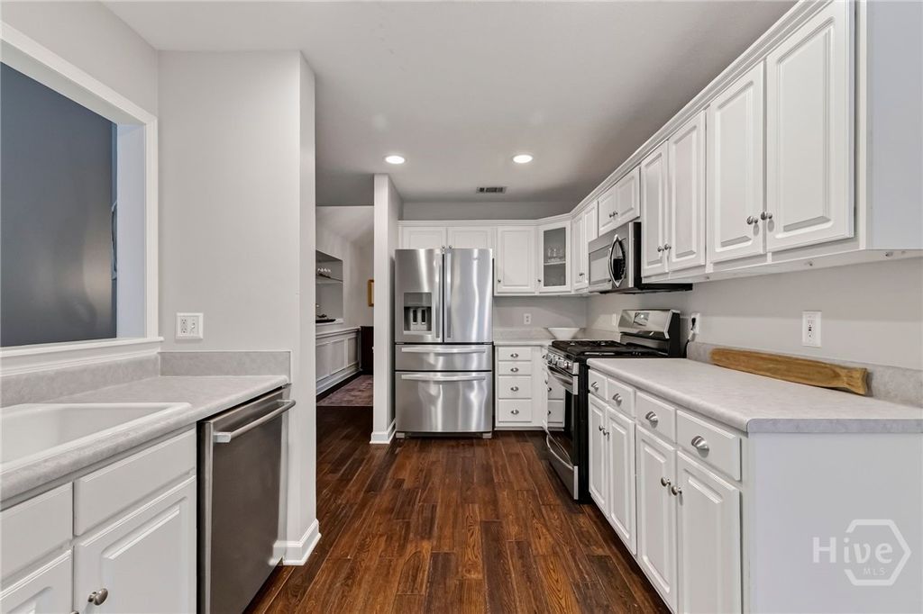 Image 12 of property listing at 109 Briarberry Bluff Drive, Savannah, GA 31406