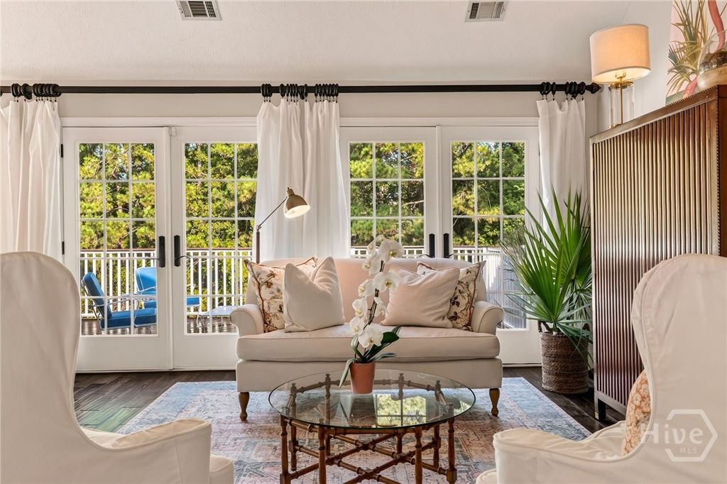 Image 6 of property listing at 109 Briarberry Bluff Drive, Savannah, GA 31406