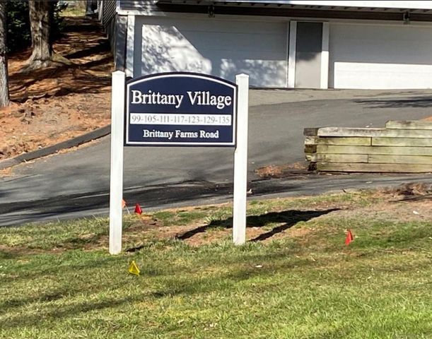 99 Brittany Farms Road APT F, New Britain, CT 06053