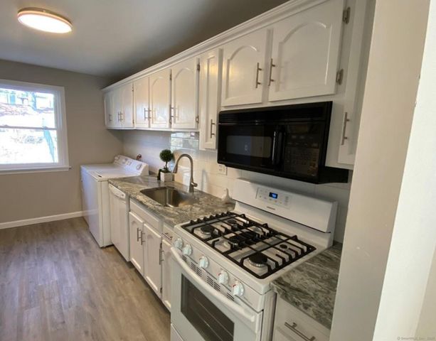 99 Brittany Farms Road APT F, New Britain, CT 06053