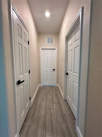 1404 LOWRY AVENUE E, Haines City, FL 33844