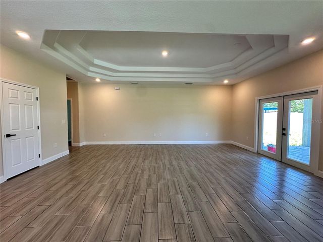 1404 LOWRY AVENUE E, Haines City, FL 33844