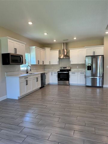 1404 LOWRY AVENUE E, Haines City, FL 33844