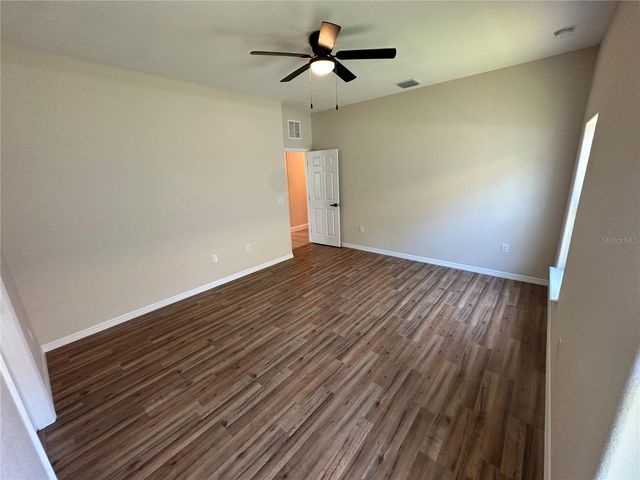 1404 LOWRY AVENUE E, Haines City, FL 33844