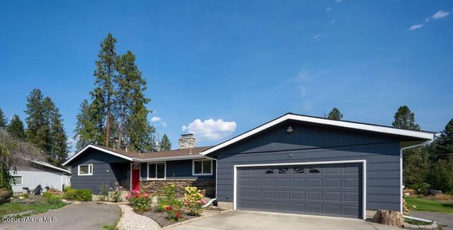 307 Woodland Dr, Pinehurst, ID 83850