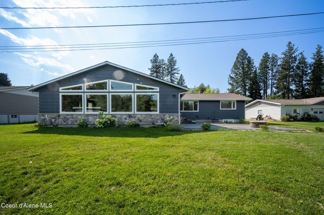 307 Woodland Dr, Pinehurst, ID 83850