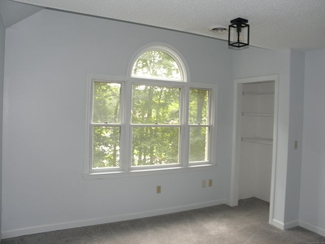 89 Harris Rd Extension, Salem, CT 06420