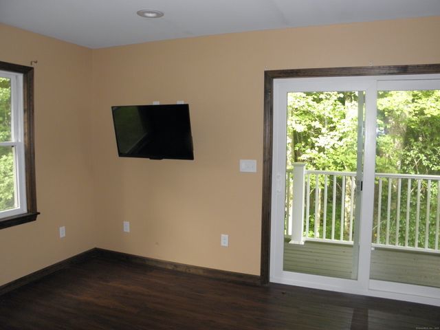 89 Harris Rd Extension, Salem, CT 06420