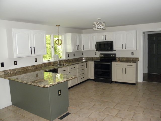 89 Harris Rd Extension, Salem, CT 06420