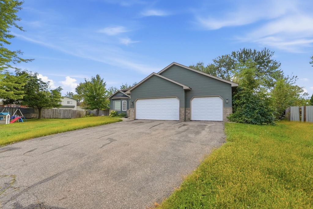 108 Charity Circle, Montrose, MN 55363 — photo 3