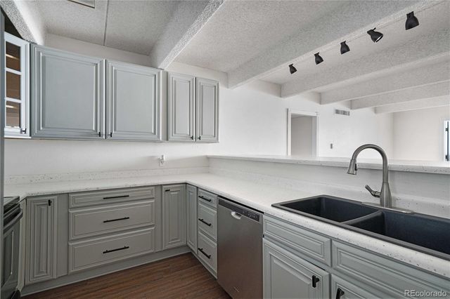 777 N Washington Street 204, Denver, CO 80203