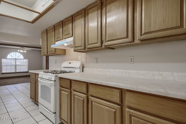 2601 JEFFERSON Avenue, El Paso, TX 79930